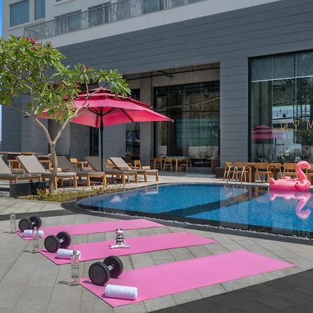 Отель Moxy Bengaluru Airport Prestige Tech Cloud Devanahalli Экстерьер фото