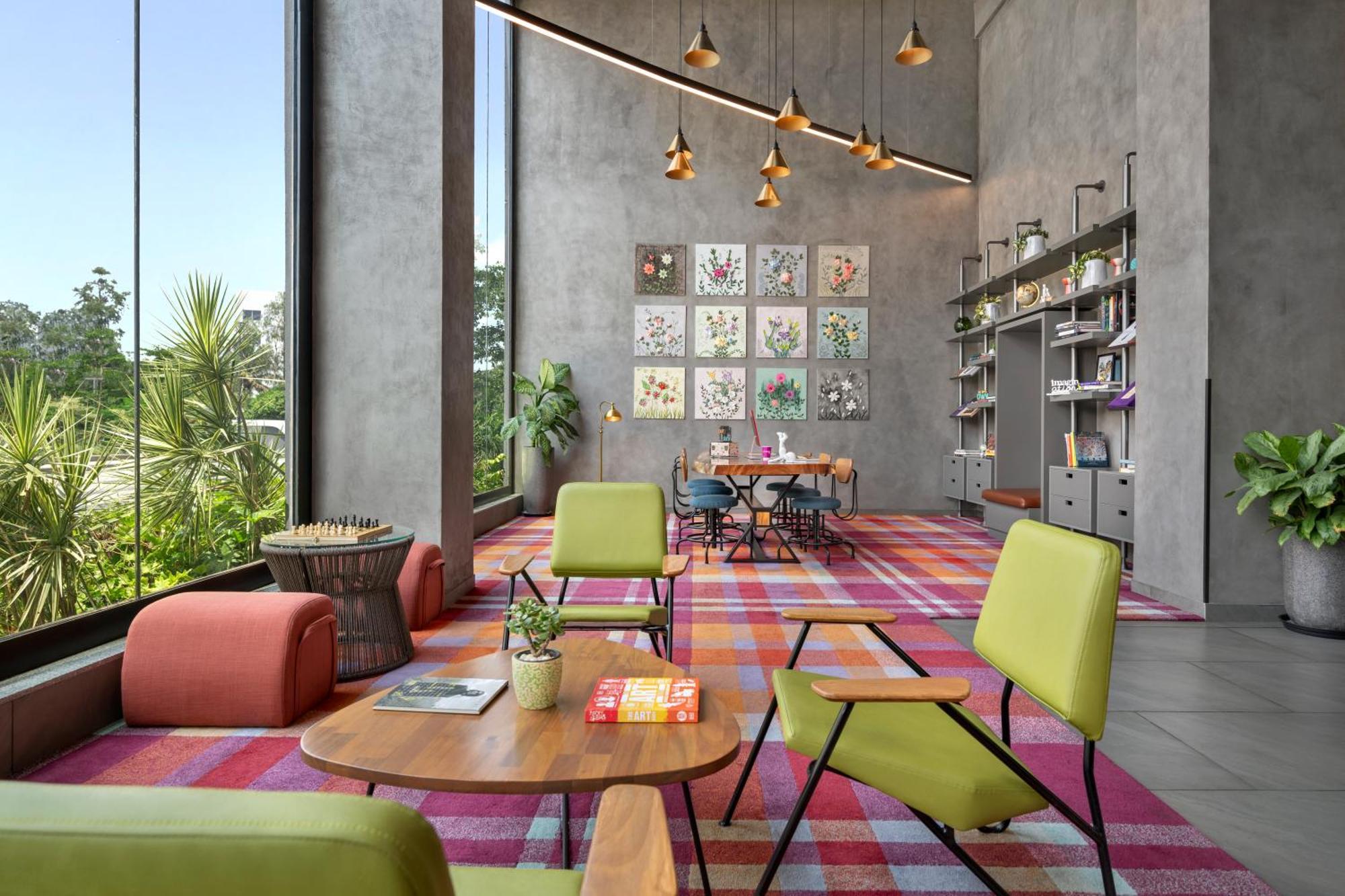 Отель Moxy Bengaluru Airport Prestige Tech Cloud Devanahalli Экстерьер фото