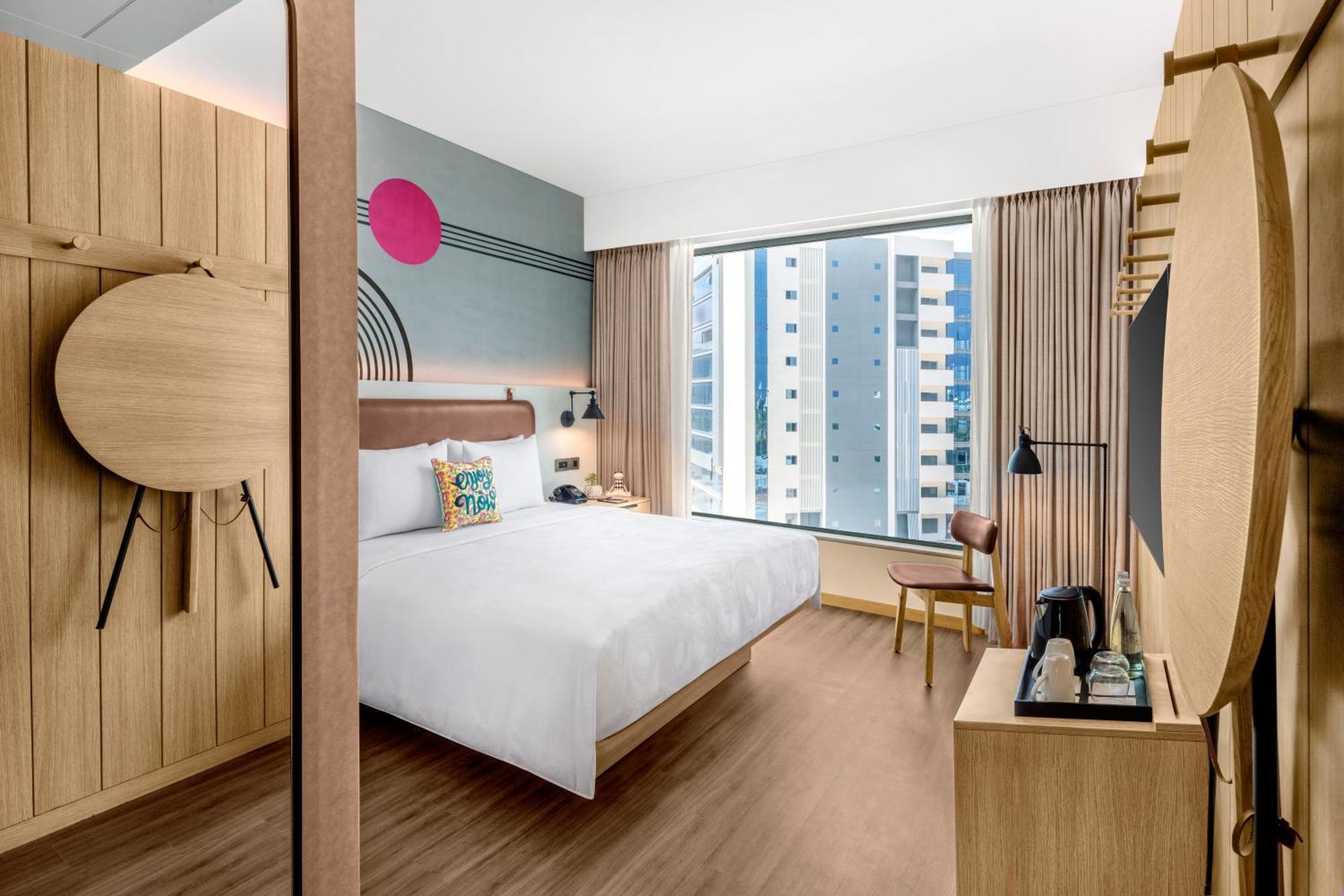 Отель Moxy Bengaluru Airport Prestige Tech Cloud Devanahalli Экстерьер фото